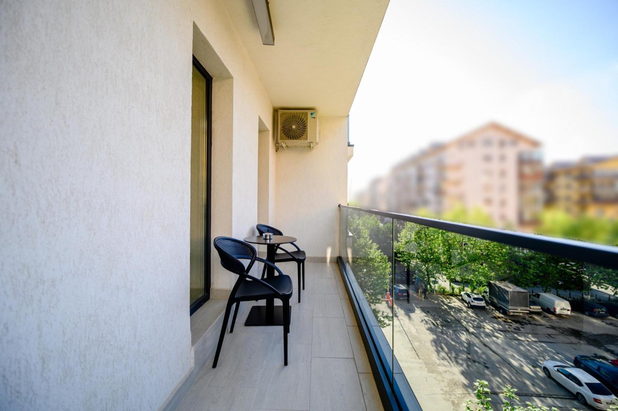 Elitte Inn & Suites Roşu Exteriör bild