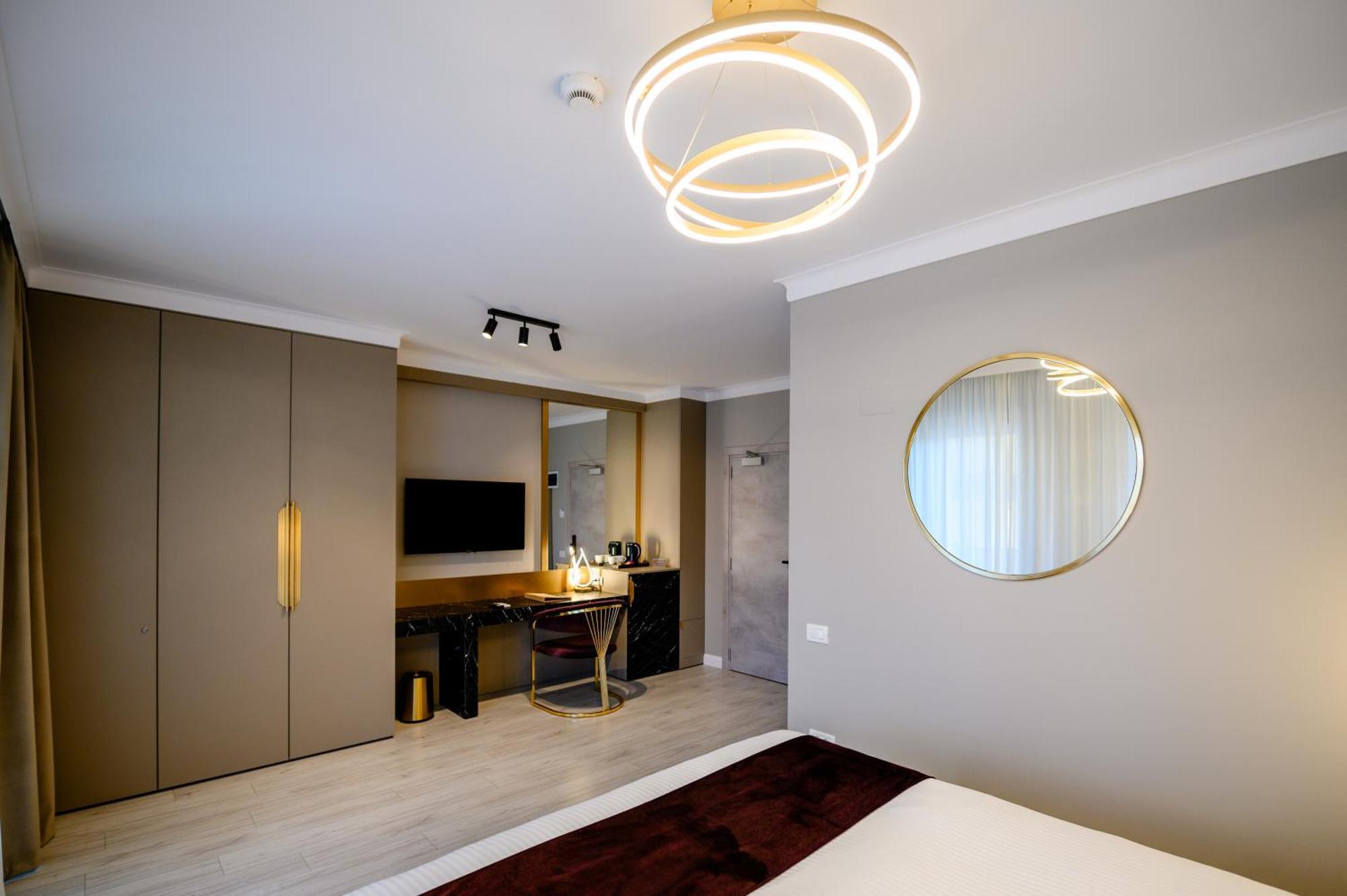 Elitte Inn & Suites Roşu Exteriör bild