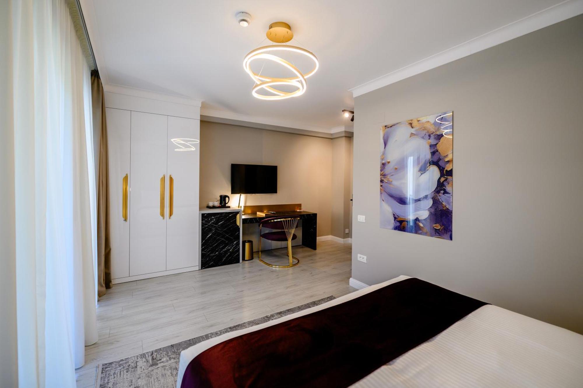 Elitte Inn & Suites Roşu Exteriör bild