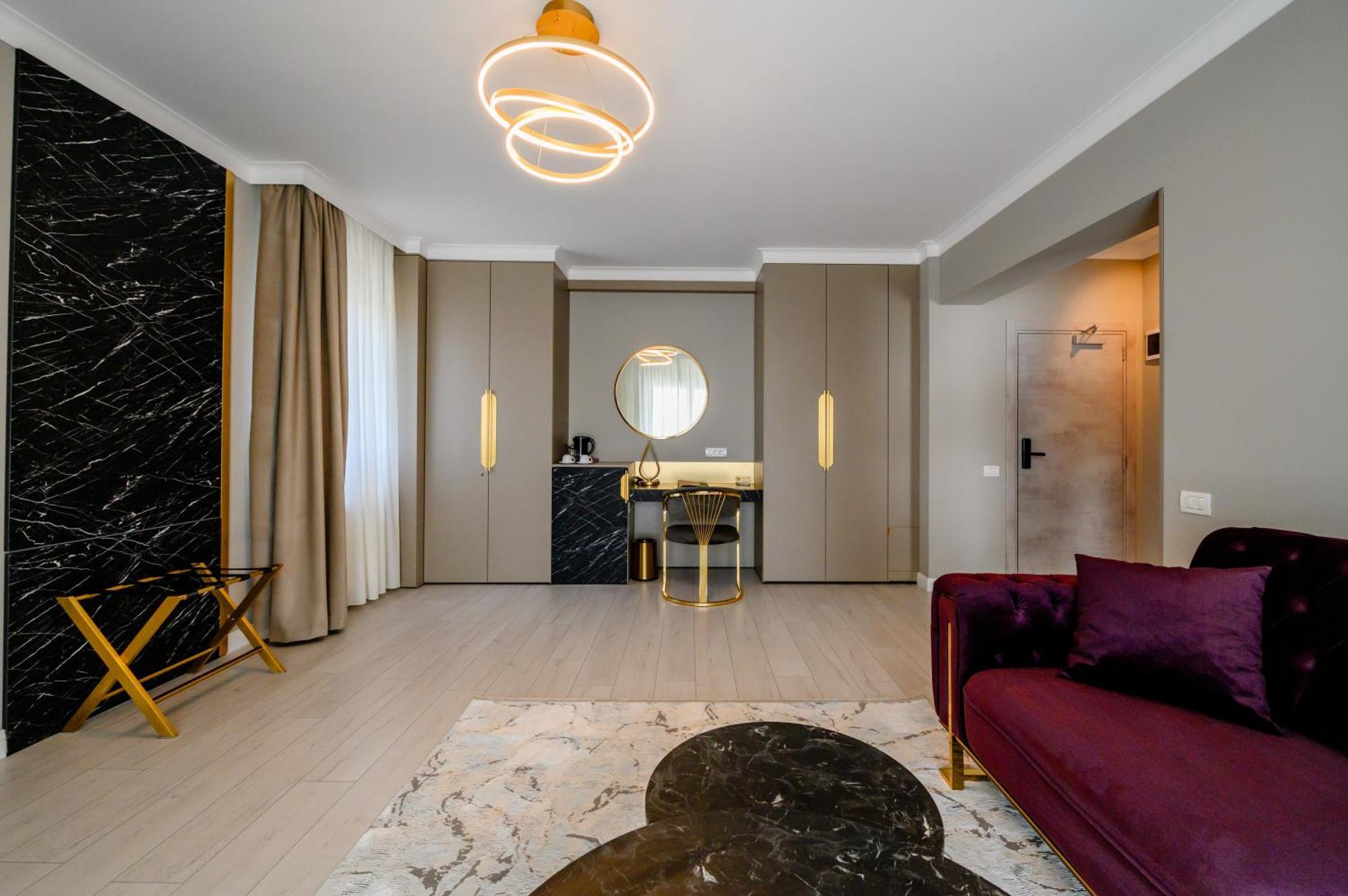 Elitte Inn & Suites Roşu Exteriör bild